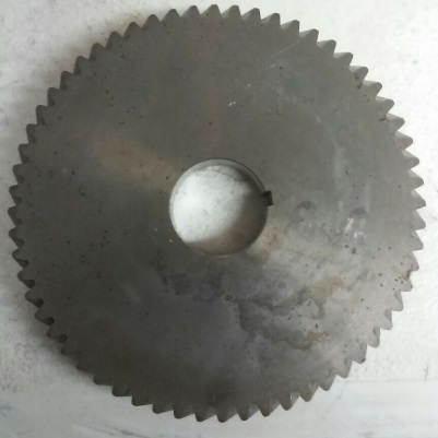 Шестерня металлическая косозубая 317080